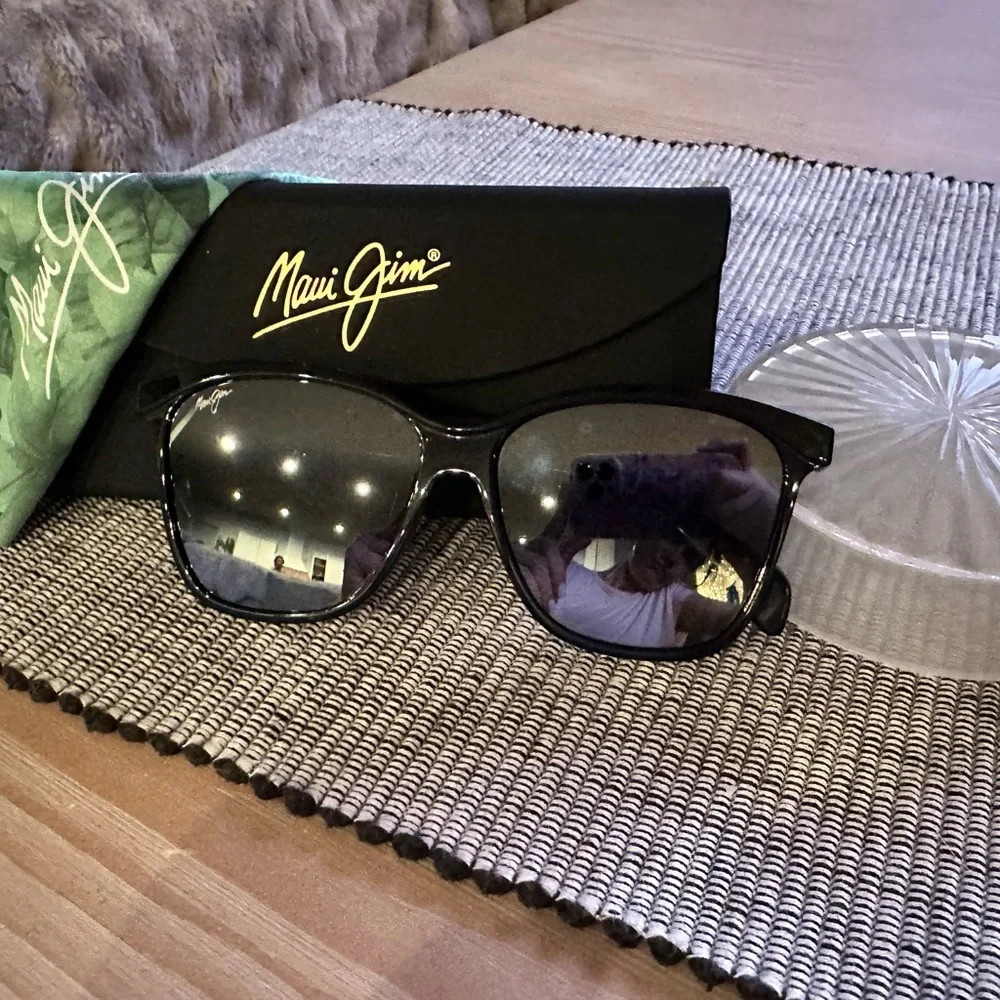 Maui Jim Liquid Sunshine Black Sunglasses - Picture 2 of 7